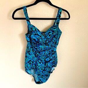 Miraclesuit One Piece Swimsuit Bathing Suit 10 Paisley Beach Swimwear Vacation